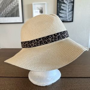 J.Crew Factory Women's Wide Brim Packable Straw Sun Hat  Size S/M